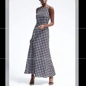 Banana Republic flowy maxi dress